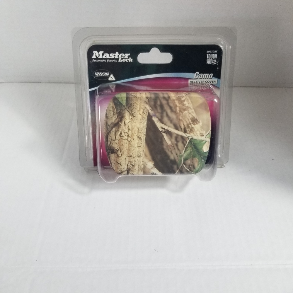 NEW IN BOX MASTER LOCK CAMO TRAILER HITCH COVER